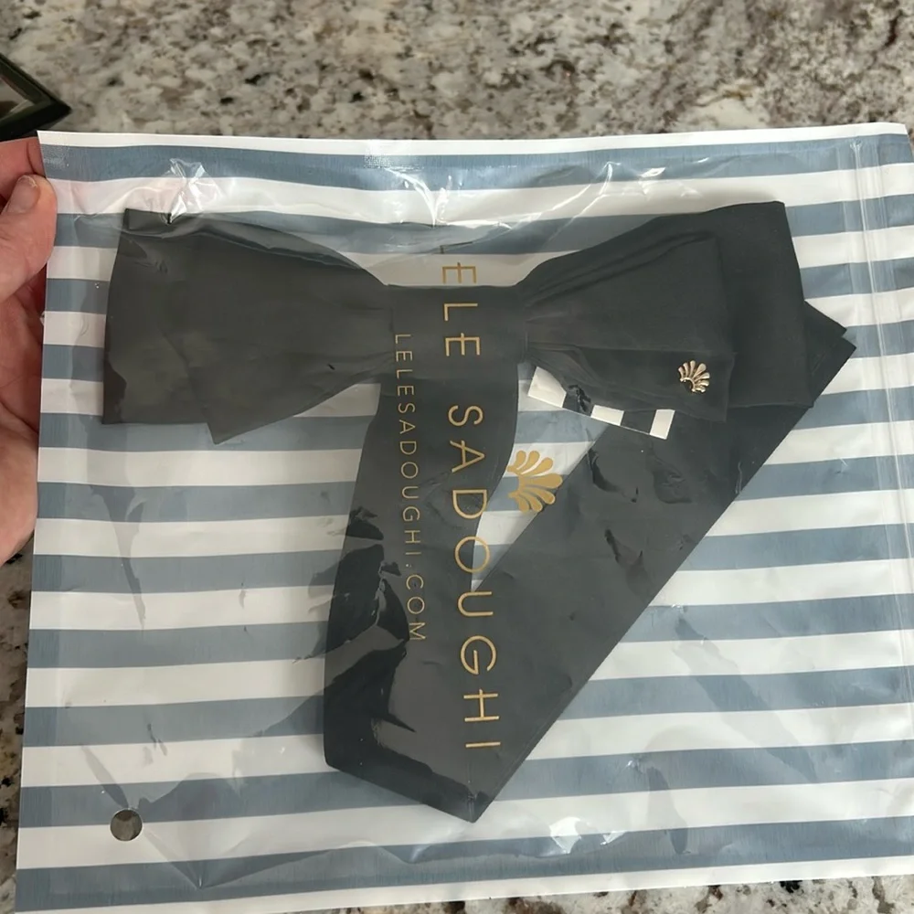 NWT Lele Sadoughi Jet Jane Bow Barrette, Black - Picture 4 of 5